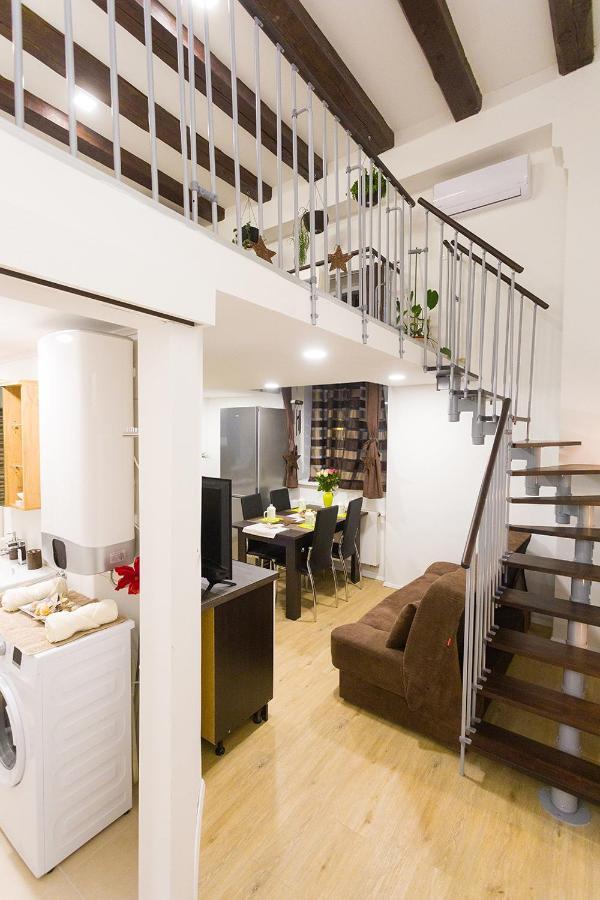 Sweet Getaway Apartment - Central & Parking リュブリャナ エクステリア 写真