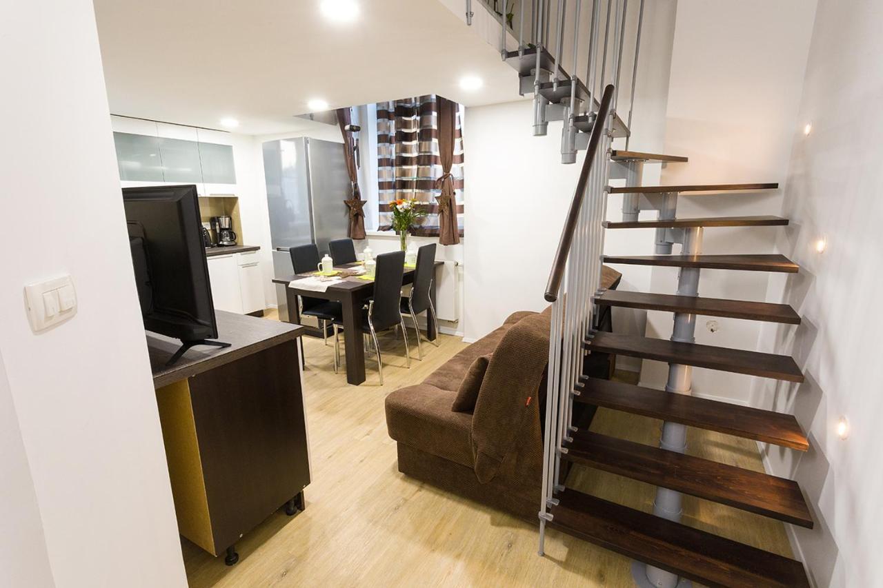 Sweet Getaway Apartment - Central & Parking リュブリャナ エクステリア 写真